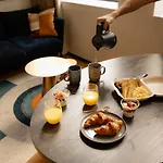 Ocean House Scheveningen Aparthotel 4*