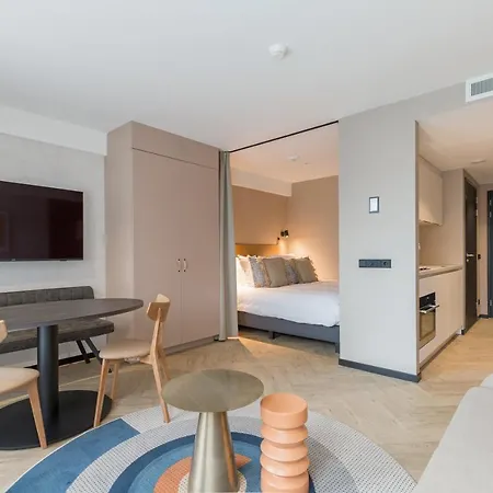 Ocean House Scheveningen Aparthotel 4*