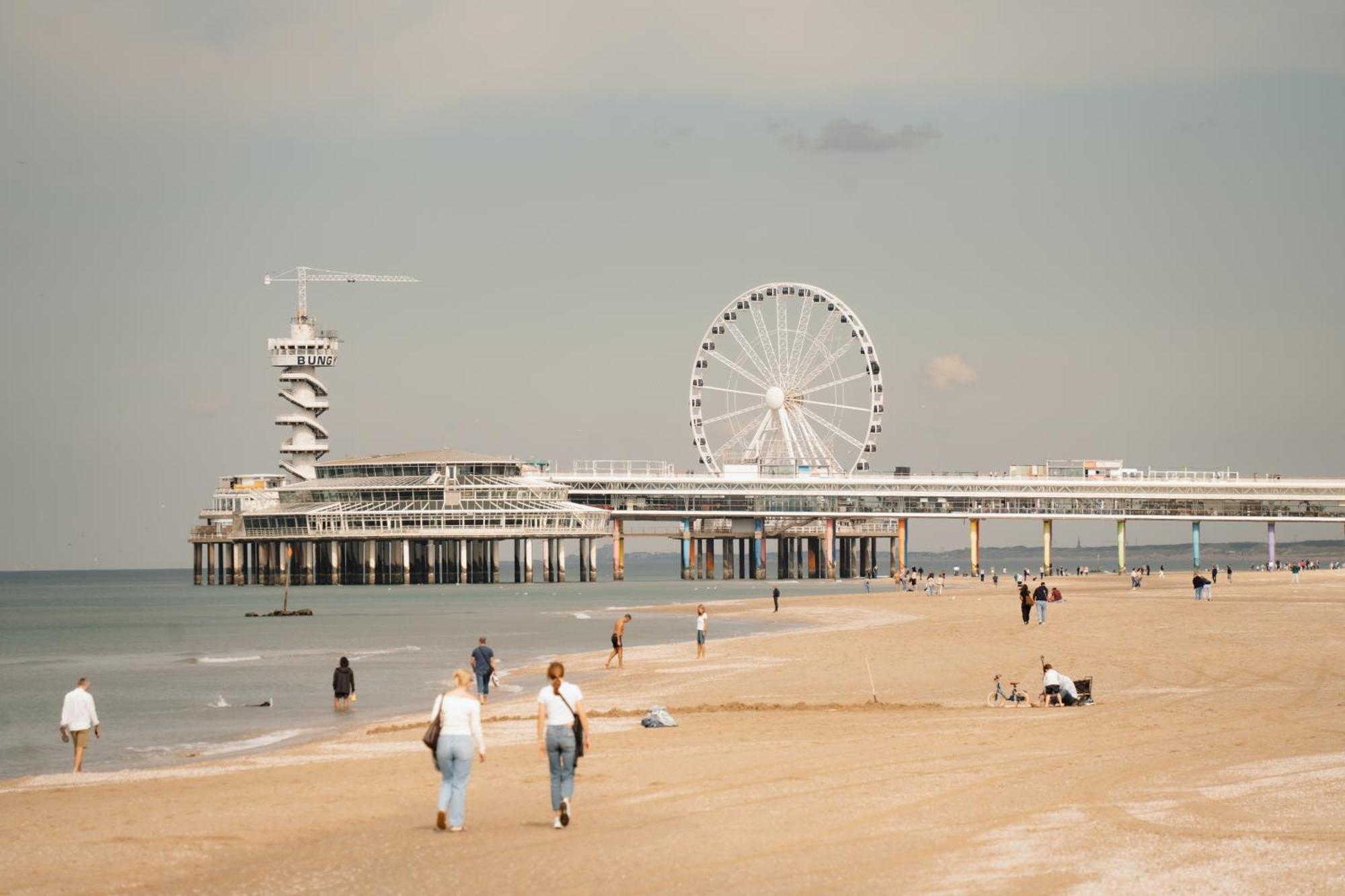 Ocean House Scheveningen Aparthotel 4*